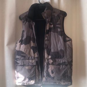 Reversible men’s vest